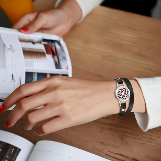 Fashion Women Stainless Steel Bracelet Genuine Leather Aroma Bangle Essential Oils Diffuser Locket