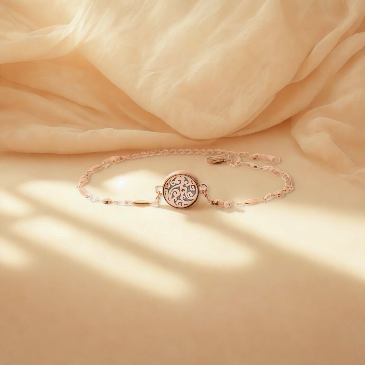 Aromatherapy Rose Gold Stainless Steel Locket Bracelet – Diffuser Jewelry for Men & Women